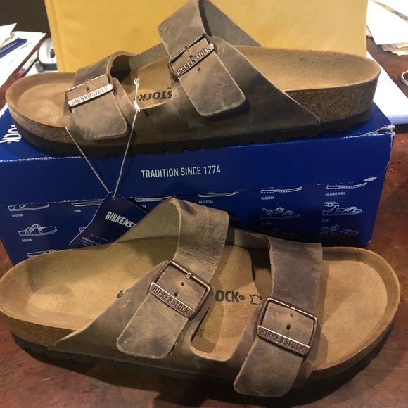 Birkenstock Other - Birkenstock Arizona tobacco brown asst new